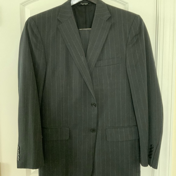 Jos A. Bank 100% Wool Gray Pin Striped 42 Regular - Picture 2 of 7